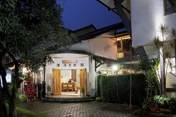 Front of property - evening/night - Rumah Asri Bed And Breakfast (Bandung)