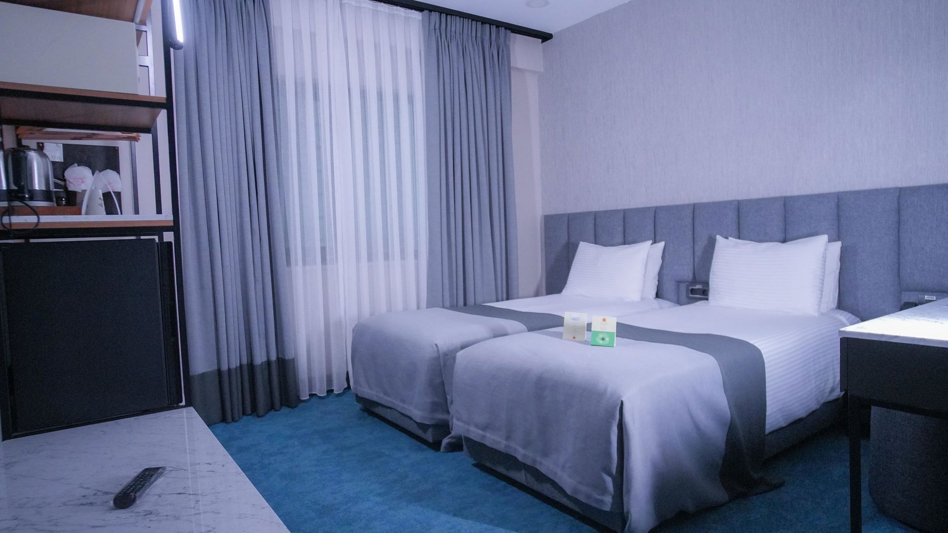 Draps italiens Frette, literie de qualité supérieure, minibar