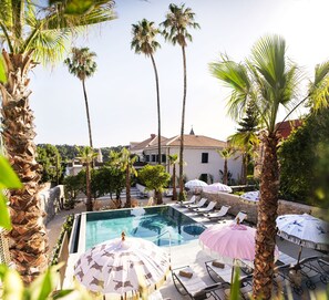 Alberca al aire libre por temporada 