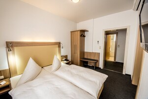 In-room safe, desk, laptop workspace, soundproofing