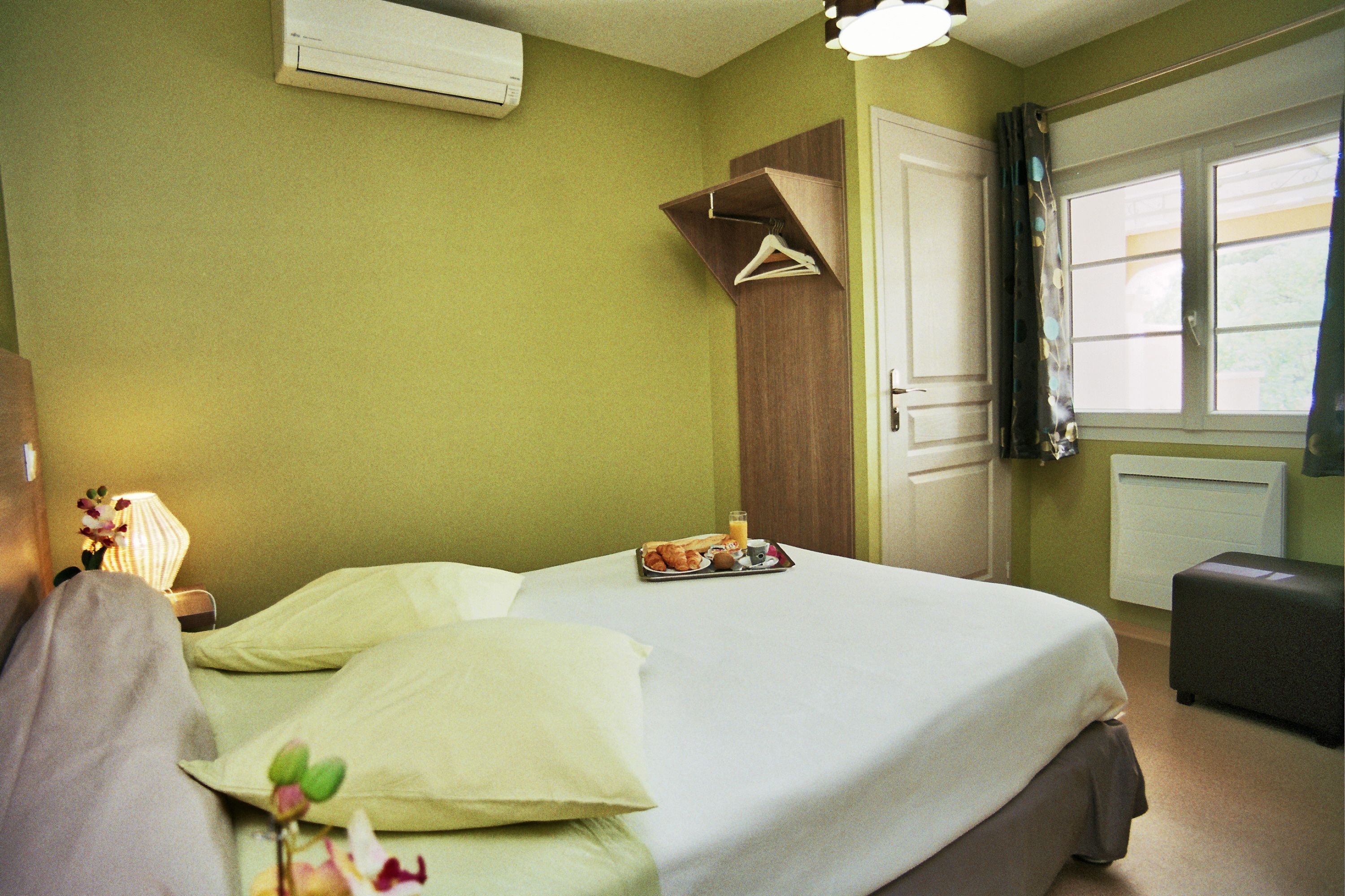 standard room | premium bedding, desk, blackout curtains, soundproofing