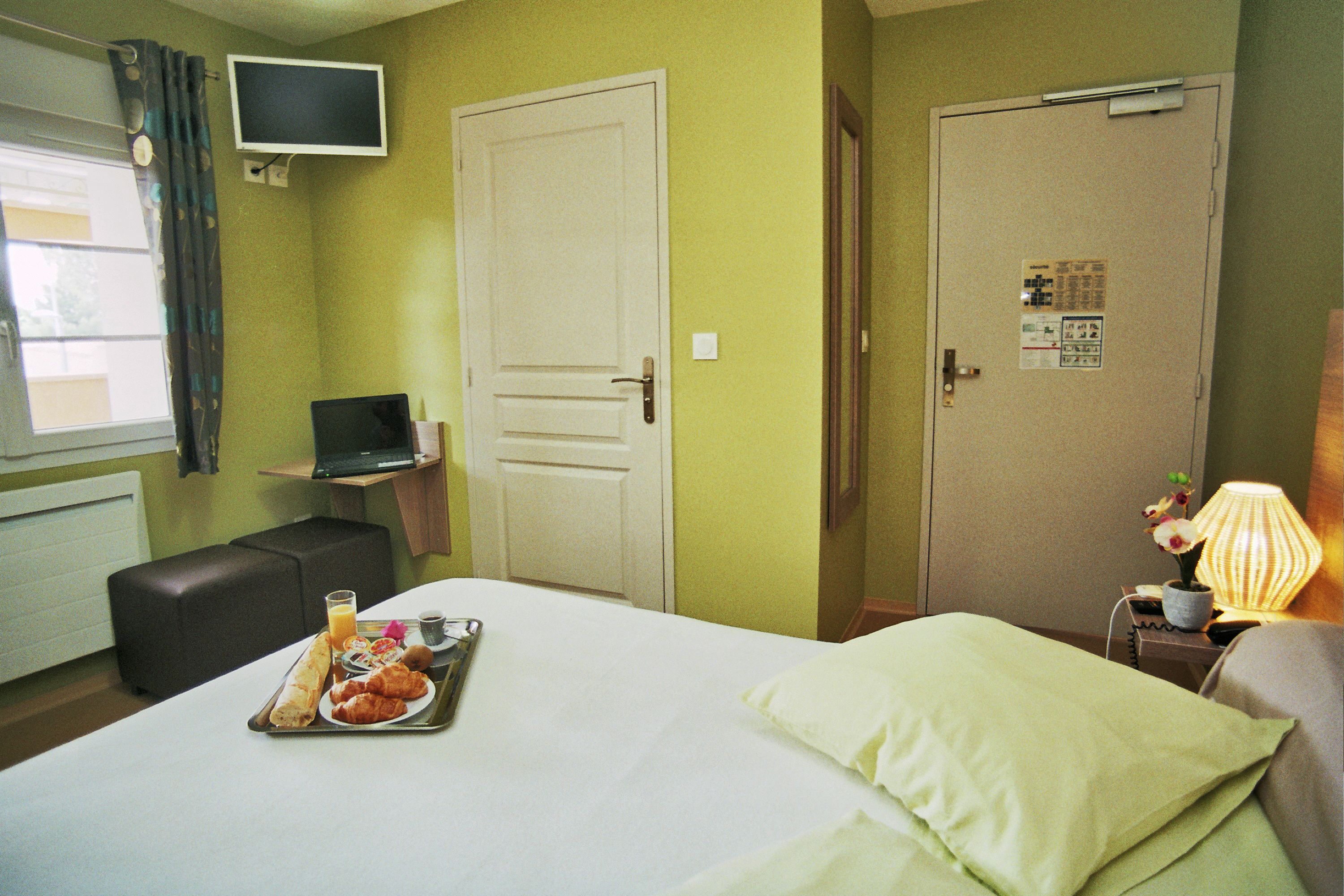 standard room | premium bedding, desk, blackout curtains, soundproofing