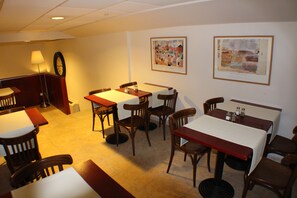 Dining - Hotel Cubil (Pas de la Casa)