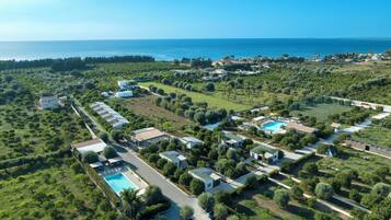 Zimmersafe, laptopgeeigneter Arbeitsplatz, VerdunkelungsvorhÀnge