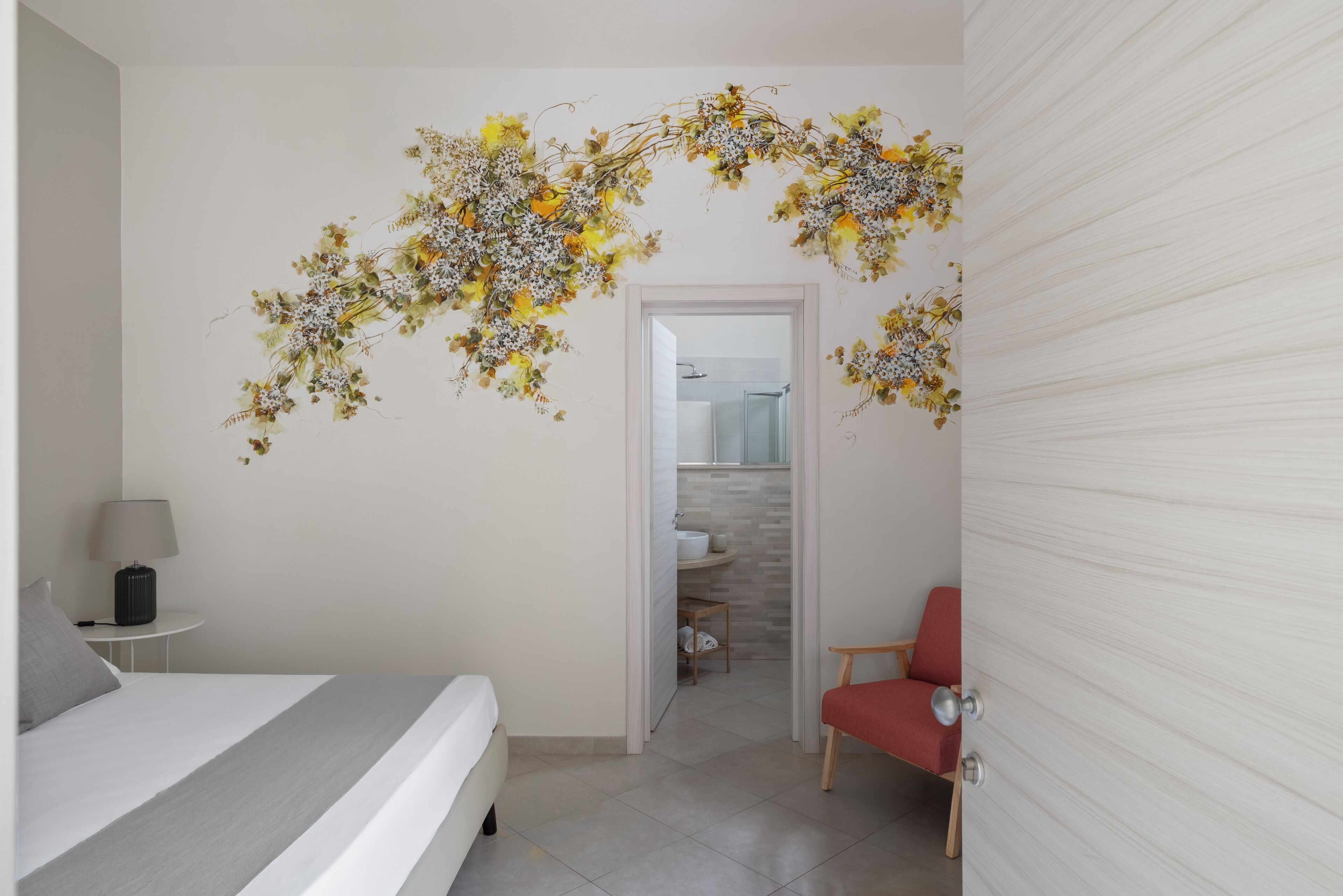 Comfort Room | Bathroom | Shower, rainfall showerhead, free toiletries, hair dryer