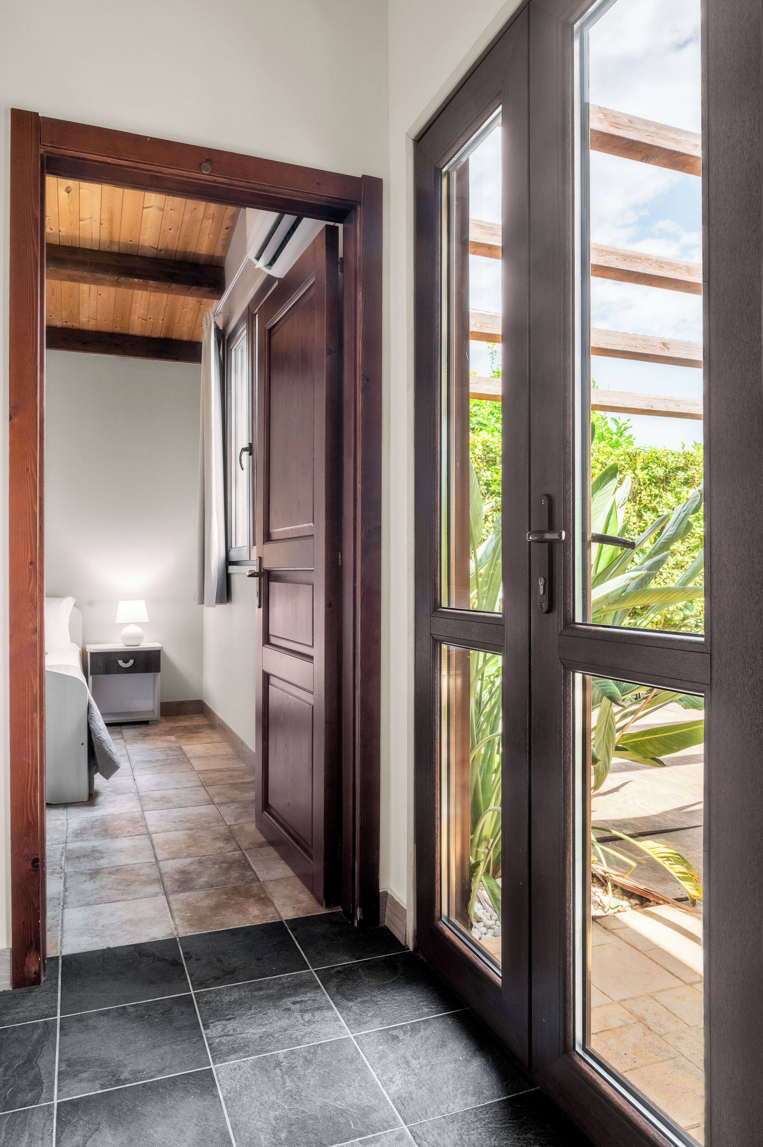 Apartment, Annex Building | In-room safe, laptop workspace, blackout drapes, free WiFi