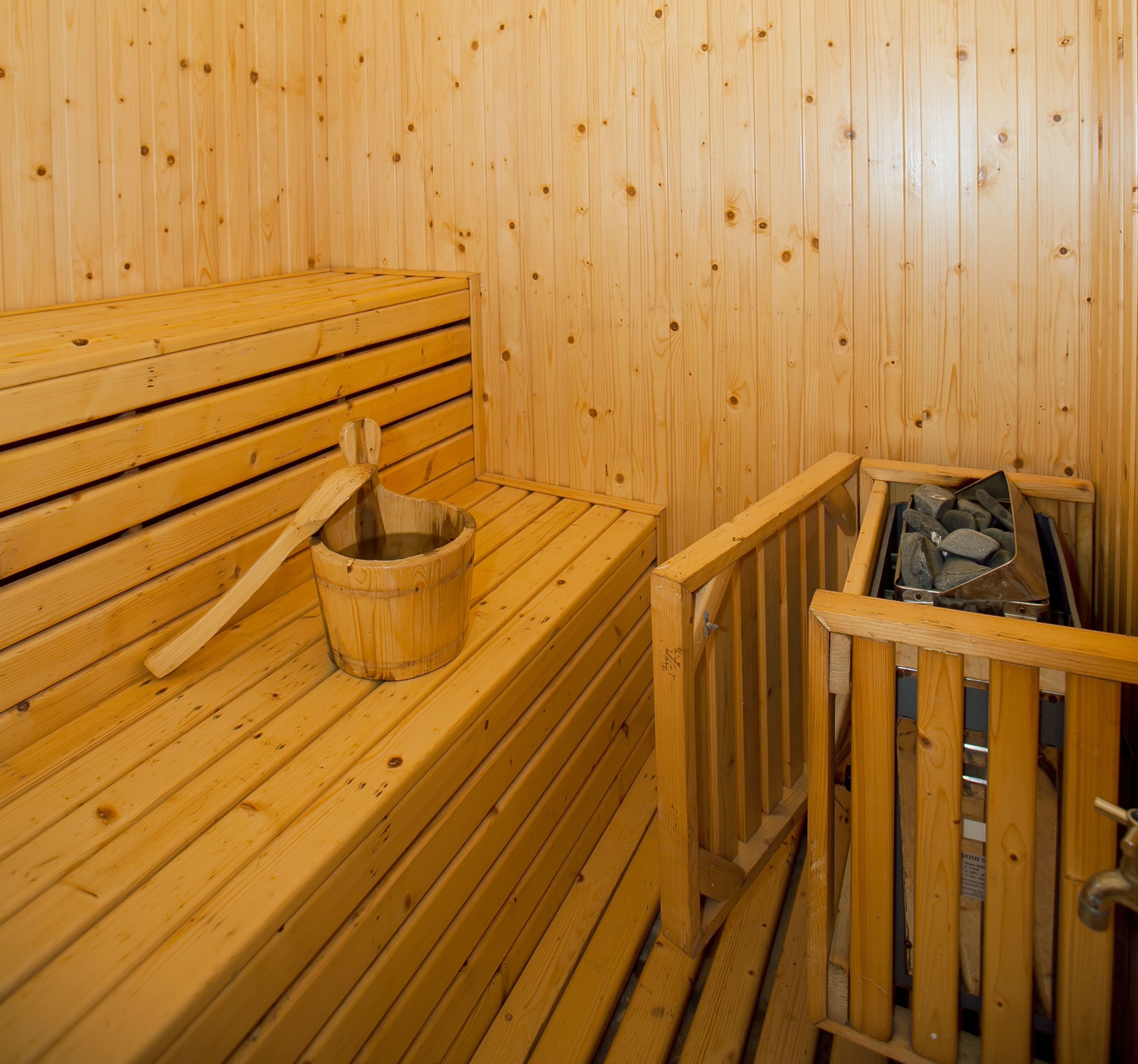 steam room, body treatments, aromatherapy, body wraps, body scrubs