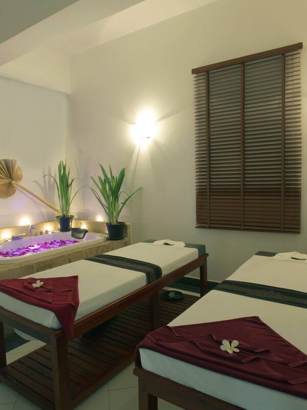 Steam room, body treatments, aromatherapy, body wraps, body scrubs