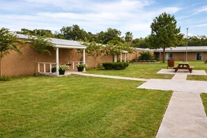 Exterior - Alvin Extended Stay (Alvin)