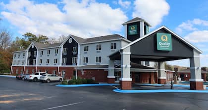 Quality Inn & Suites Huntsville Research Park Area