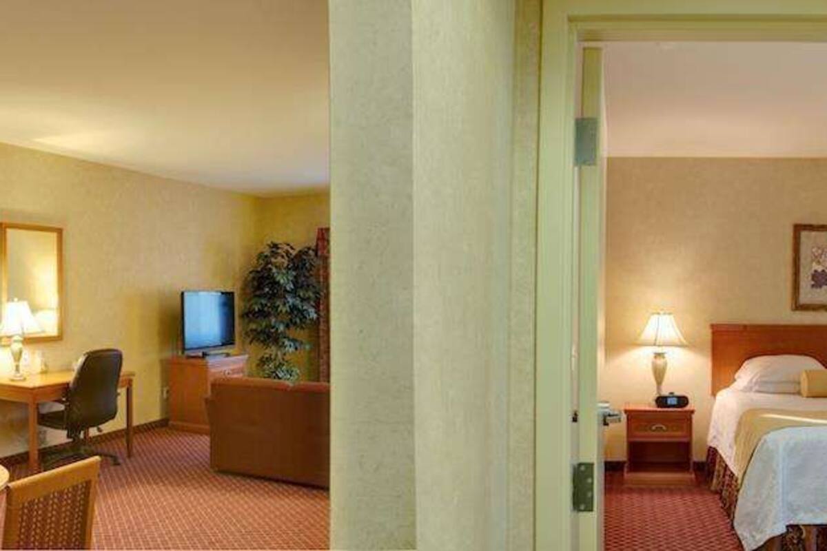 Pillow-top beds, desk, iron/ironing board, free WiFi