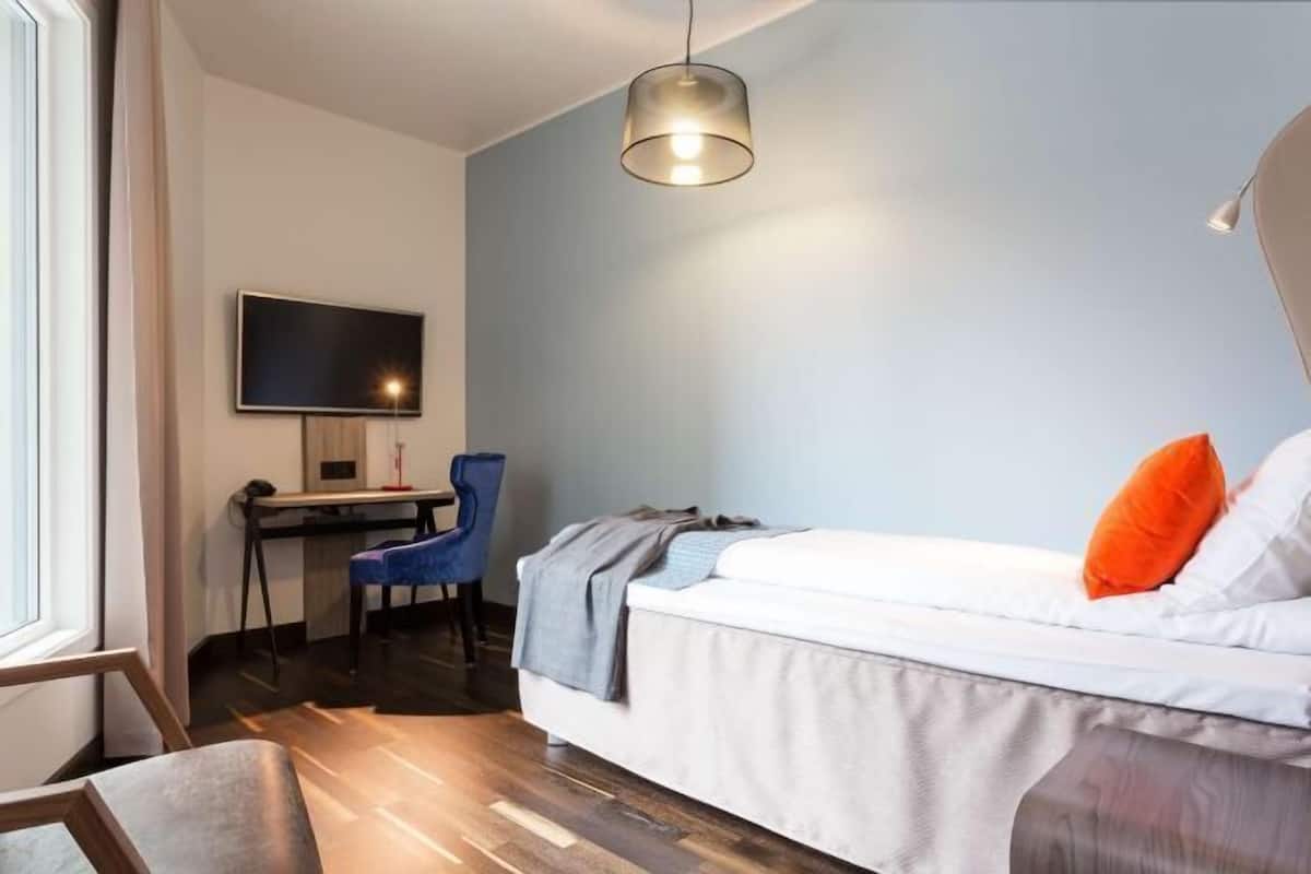 Pillow-top beds, in-room safe, desk, iron/ironing board