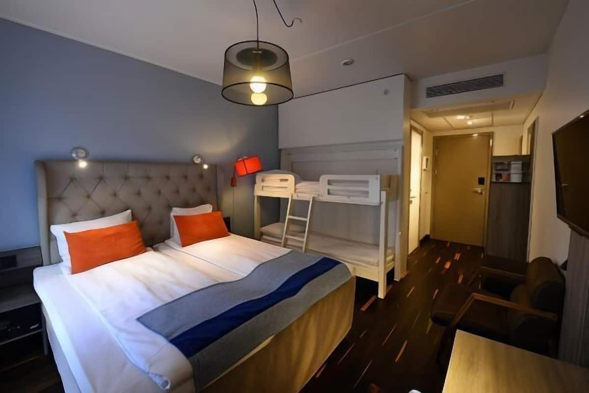 Pillowtop beds, in-room safe, desk, iron/ironing board