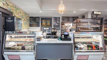 Daily cooked-to-order breakfast for a fee