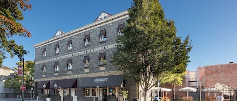 Majoituspaikan julkisivu