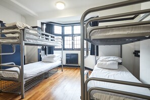Private 8 Bed Dorm | Wi-Fi de cortesia, roupa de cama