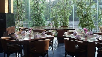 Frühstück, Mittagessen und Abendessen
