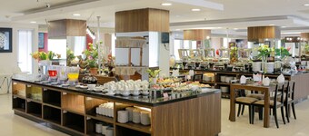 Gunawangsa Manyar Hotel Surabaya