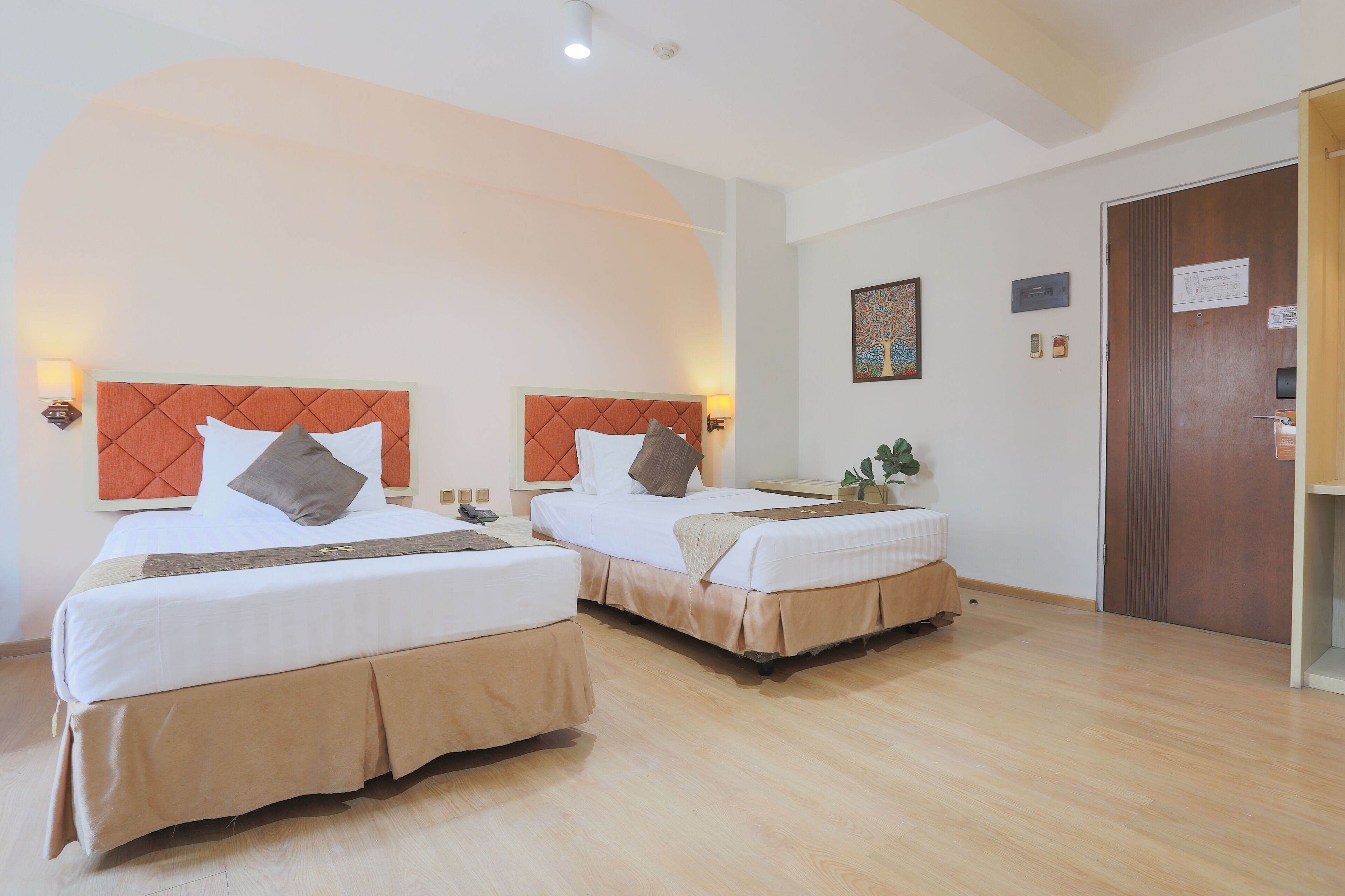 1 bedroom, minibar, desk, laptop workspace