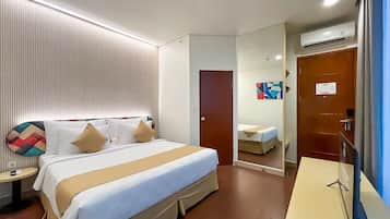 Deluxe Executive Queen