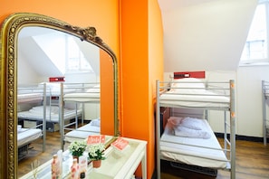 Free WiFi, bed sheets