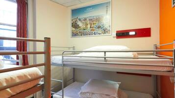 Bed in 4 Bed Dorm with Shared Bathroom | Vista do quarto