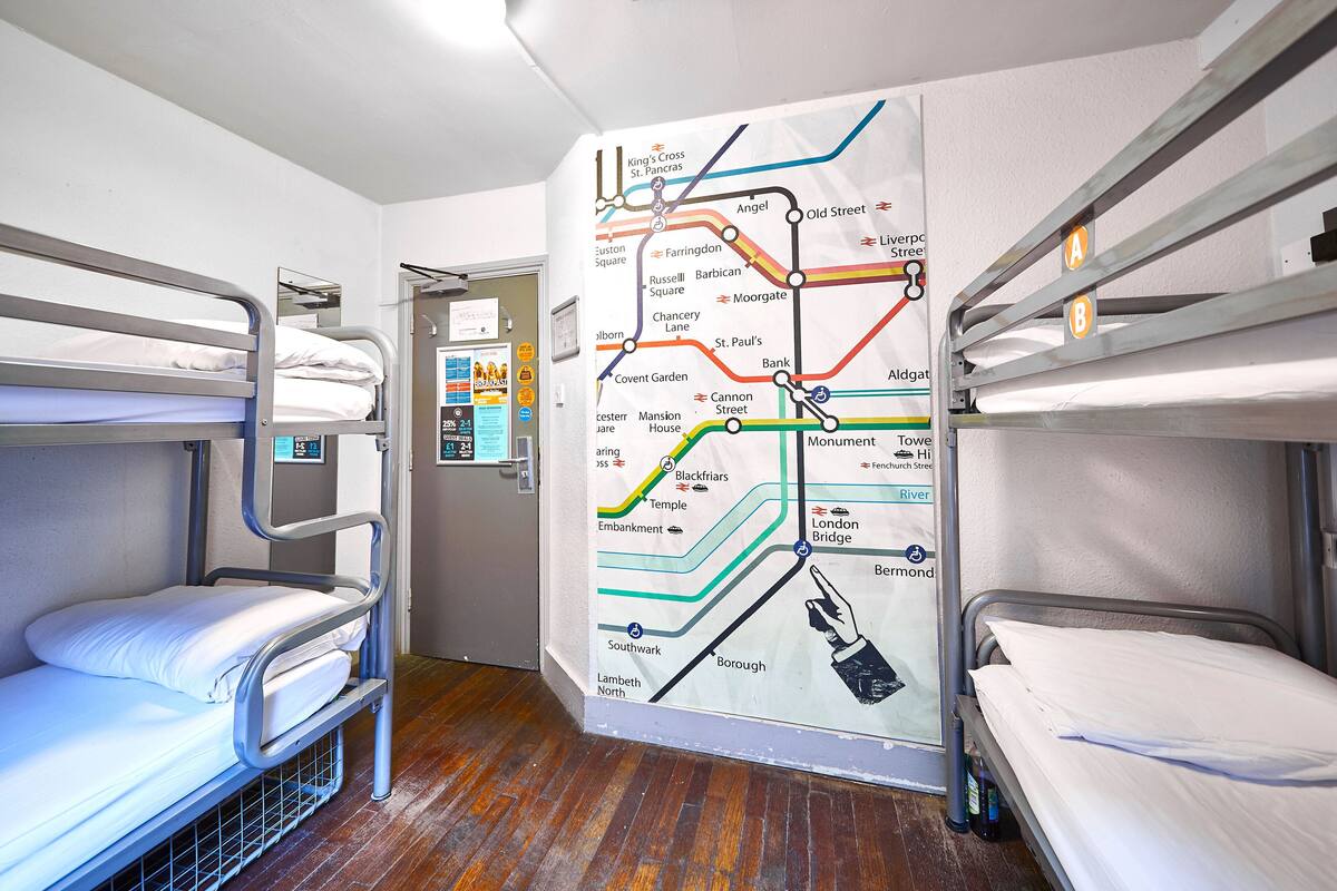 WiFi (free), bed sheets