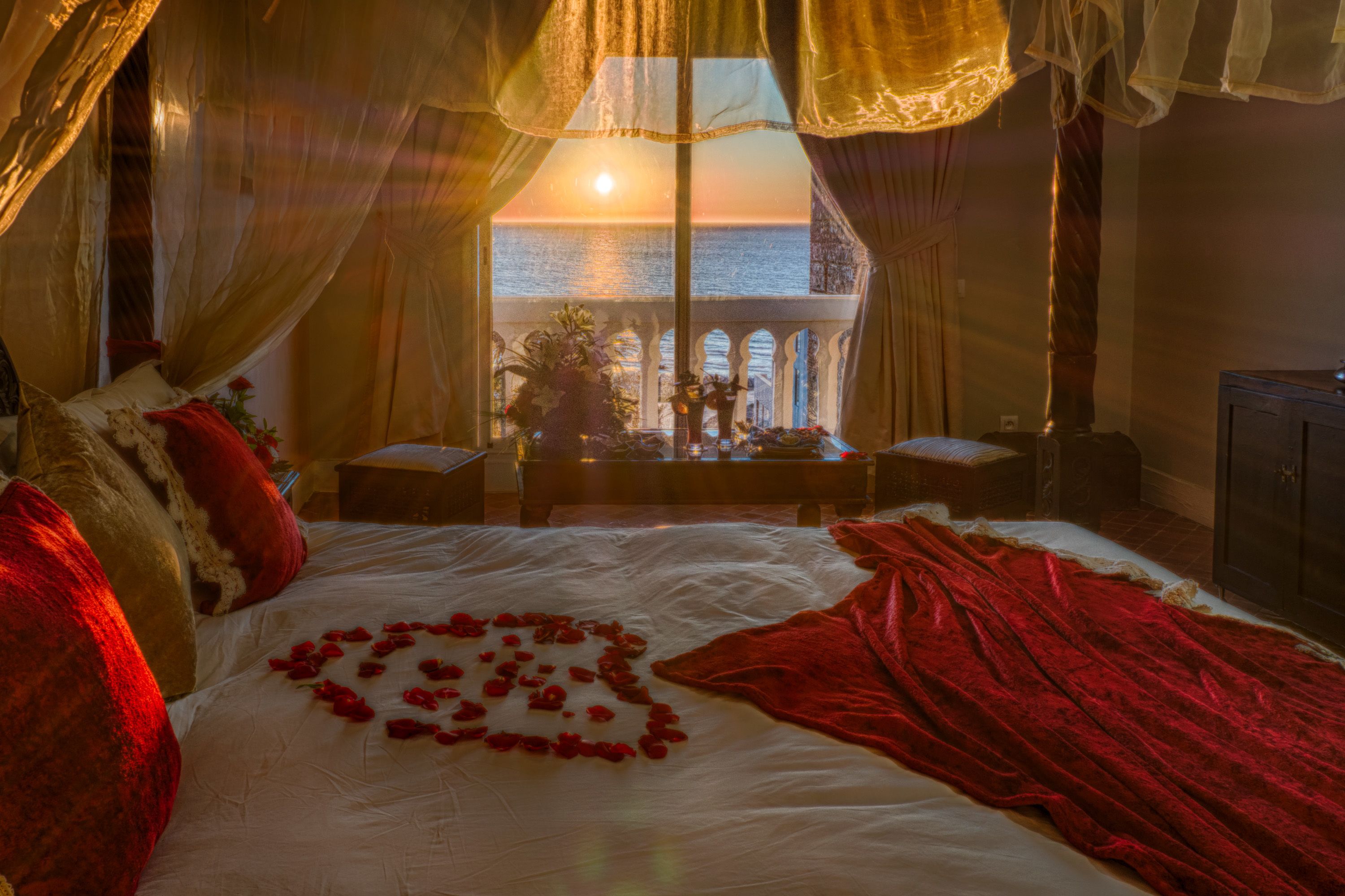 Chambre Deluxe, vue mer | Literie de qualité supérieure, minibar, rideaux occultants