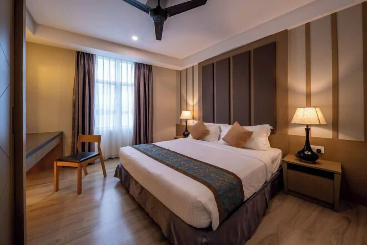 1 habitación, minibar, caja de seguridad en la habitación y escritorio