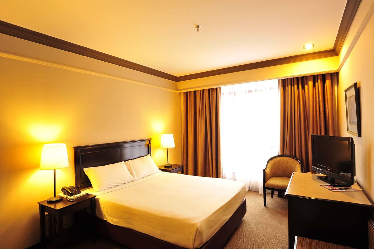 Quarto luxo | Frigobar, cofres nos quartos, ferros/tábuas de passar roupa