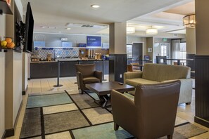 Café da manhã com buffet grátis todos os dias