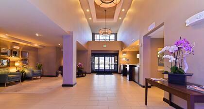 Holiday Inn Express & Suites Indio - Coachella Valley by IHG