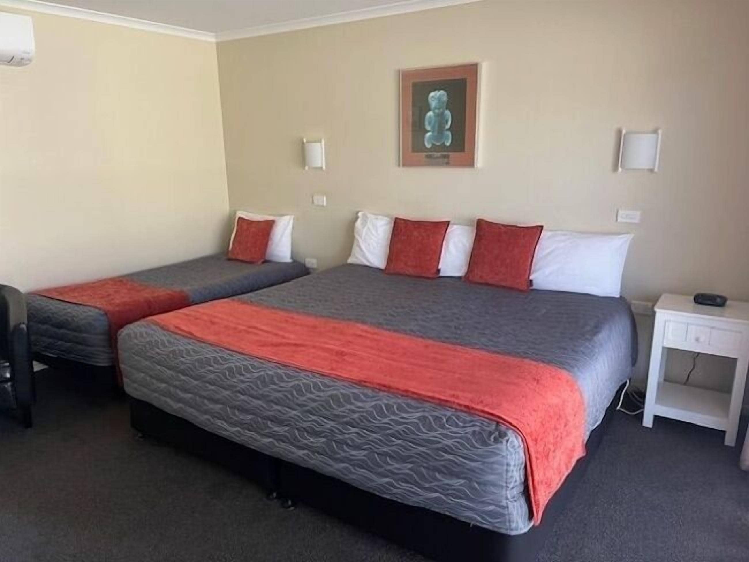 Executive Studio, Sleeps 3