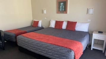 Executive Studio, Sleeps 3