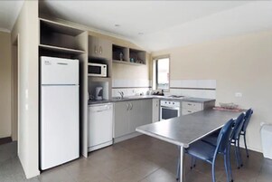 Executive Apartment, 1 Bedroom | Private kitchen | Microwave, electric kettle, toaster