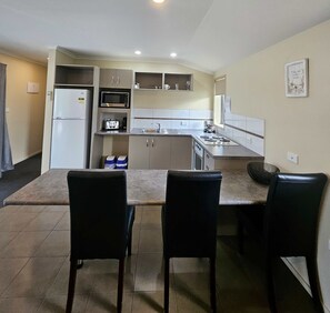 Executive-Apartment, 1 Schlafzimmer | Eigene Küche | Mikrowelle, Wasserkocher, Toaster