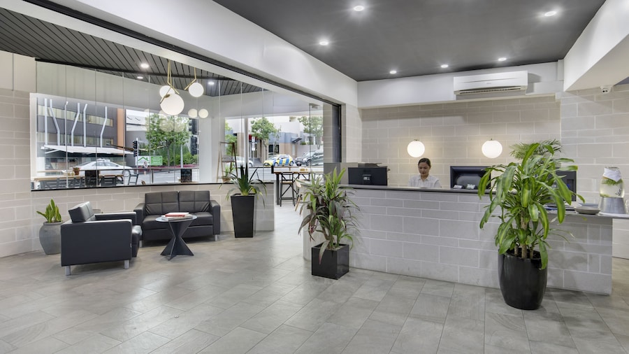 The Metropolitan Spring Hill