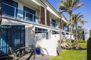 Exterior - Waves Motel (Orewa)
