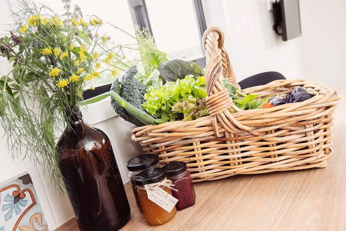 Signature vierpersoonskamer, 1 slaapkamer, balkon, uitzicht op vallei | Dineren in de kamer