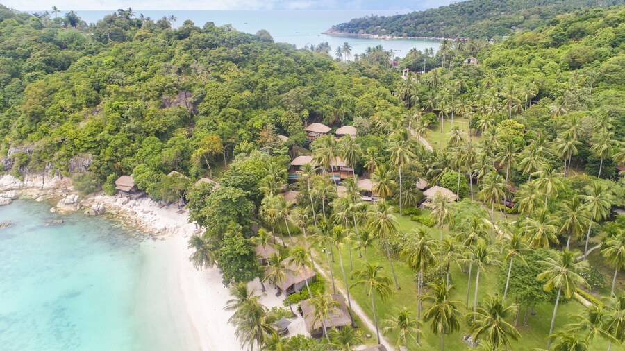 Beach Club by Haad Tien