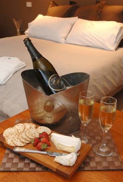 斯特拉恩汽车旅馆