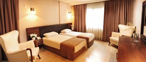 Premium bedding, minibar, free WiFi, bed sheets