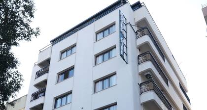 Üstün Otel Alsancak