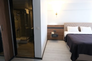 Comfort Room, 1 Double Bed | Bathroom - Üstün Otel Alsancak (Izmir)