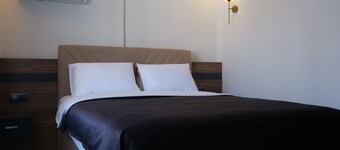 Üstün Otel Alsancak