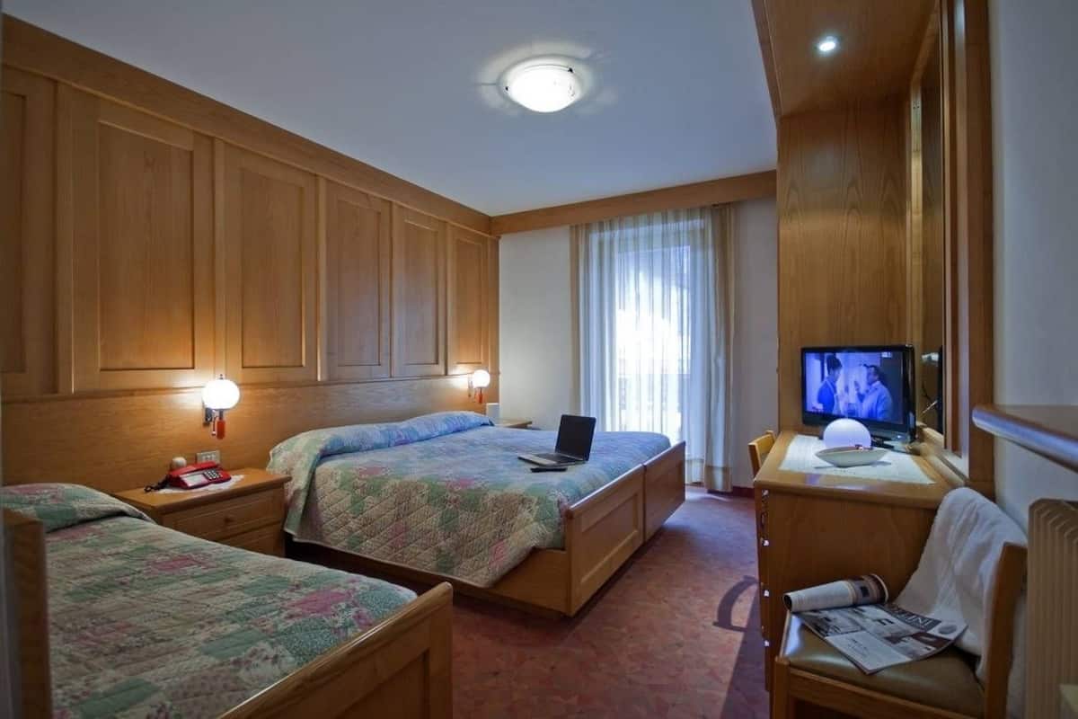 Chambre Standard | Coffre-fort, systĂšme dâinsonorisation, lit de bĂ©bĂ© (gratuit)