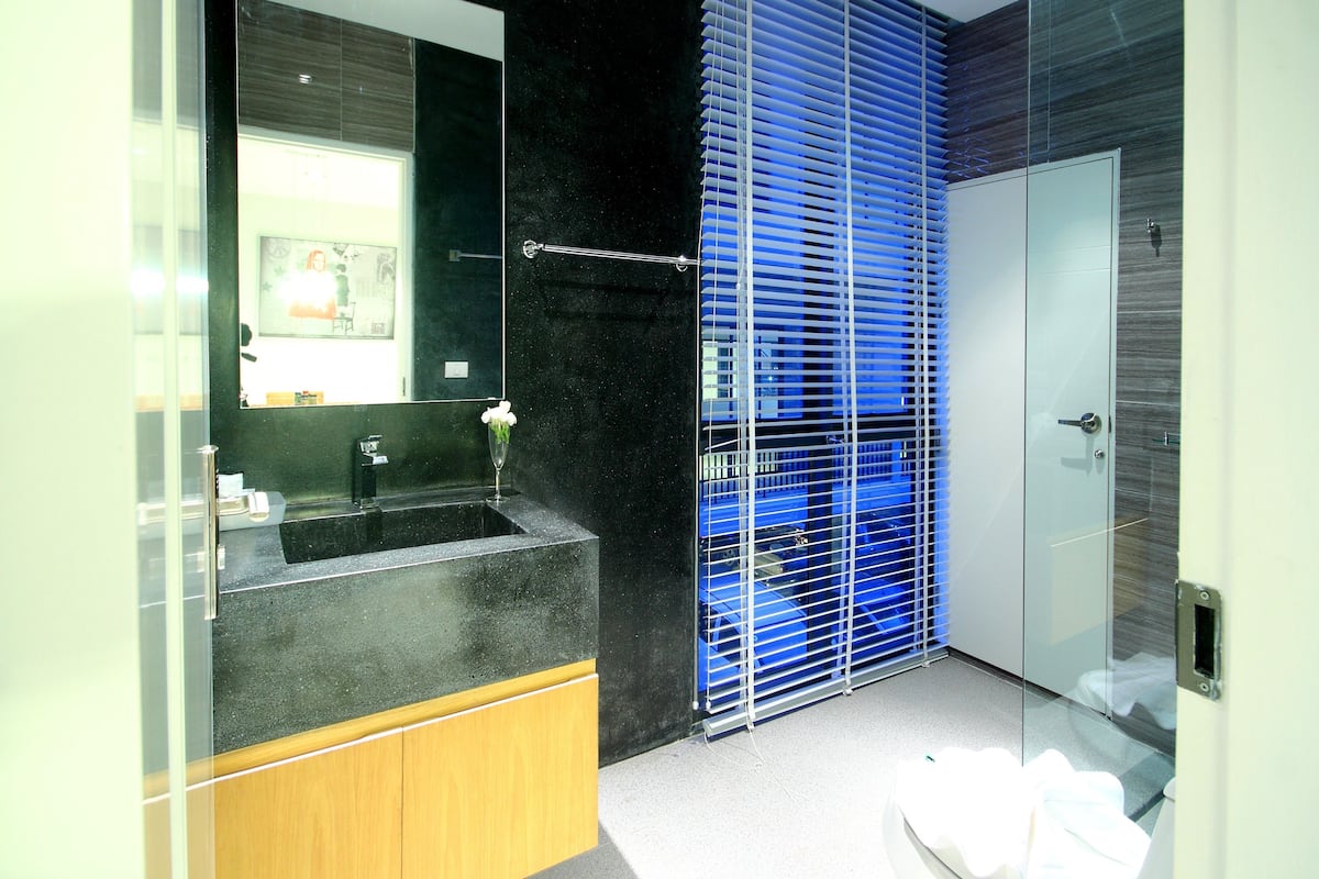 Junior-Suite | Badezimmer | Kostenlose Toilettenartikel, Haartrockner, Hausschuhe