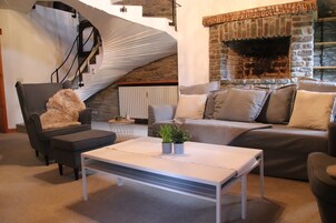 Duplex | Living area