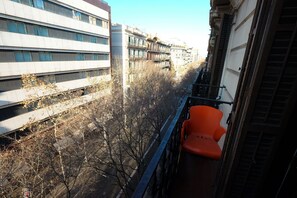 Balcony - Lenin Hostel Barcelona (Barcelona)