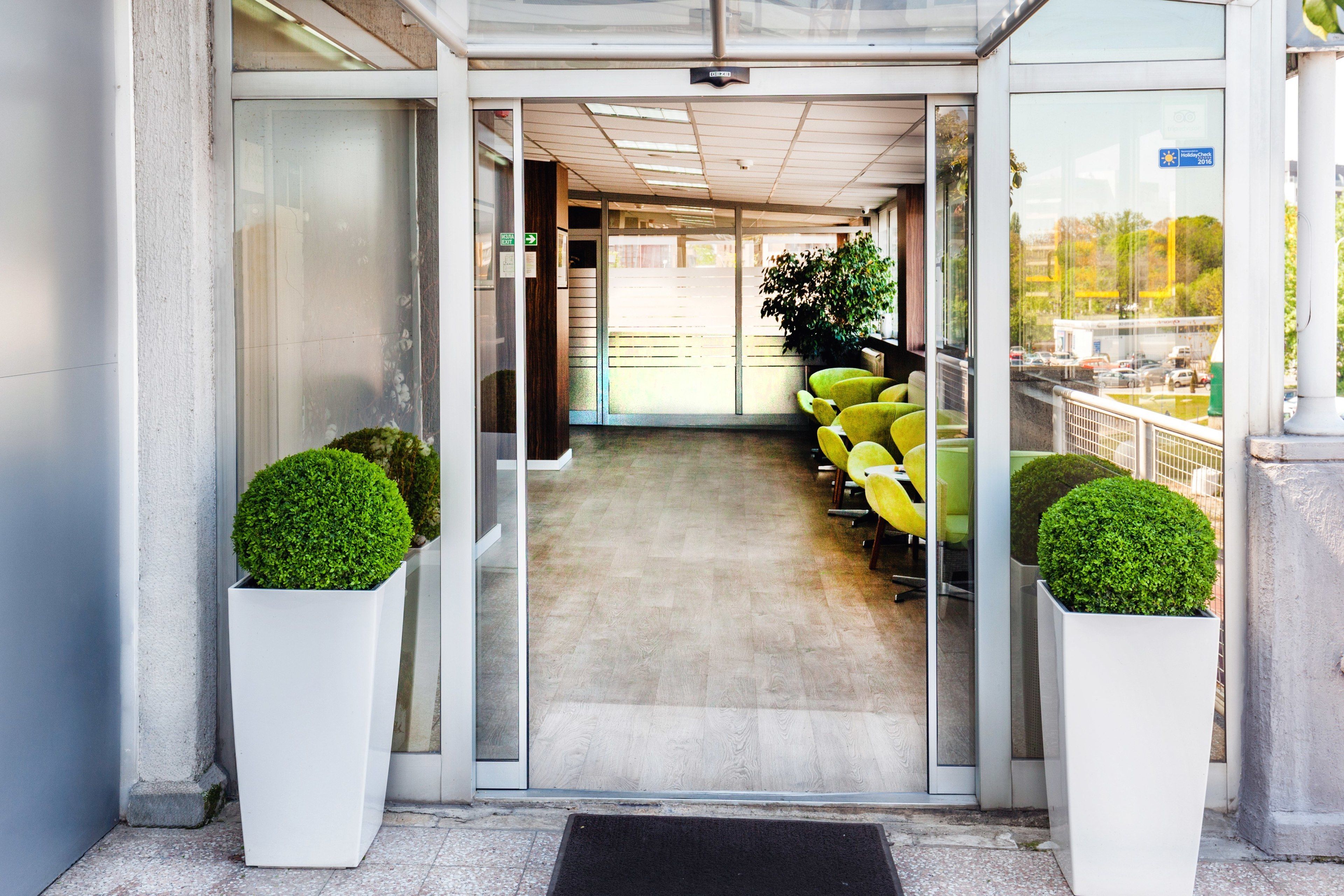 ลานระเบียง/นอกชาน